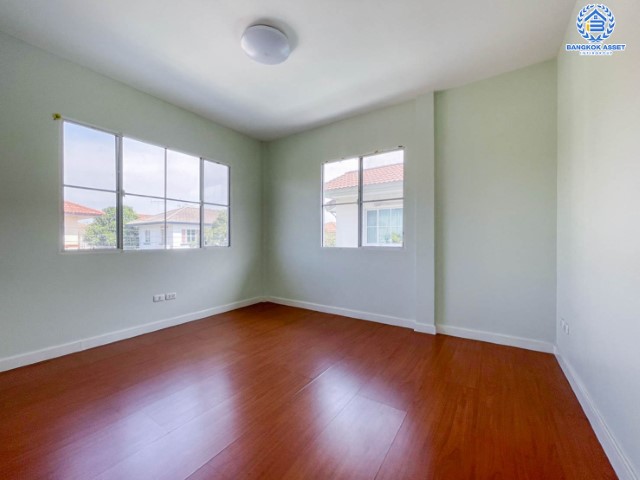 *****บ้านเดี่ยวมือสองย่านนนทบุรี แบรนด์ LH ม.ชลลดา บางใหญ่-เซ็นทรัลเวสต์เกต หลังมุม เนื้อที่ 59.4 ตร.ว. ฟังก์ชัน 3 ห้องนอน 2 ห้องน้ำ จอดรถได้ 2 ที่จอดรถ พร้อม Facilities ครบครัน บนทำเลเดินทางสะดวก เชื่อมต่อถ.กาญจนาภิเษก ใกล้รถไฟฟ้าสายสีม่วง "สถานีคลองบางไผ่"